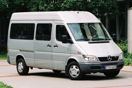 Микроавтобус на 8 пассажиров Mercedes Sprinter.