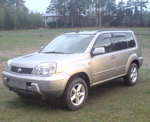 Внедорожник (джип) Nissan X-Trail.
